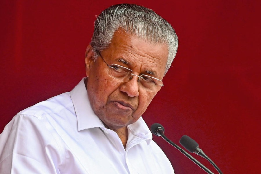 keralacmagainraiseslackofcentralassistanceforwayandlandslidevictims