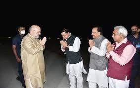 hmamitshaharrivesinuttarakhandtoreviewfloodsituation