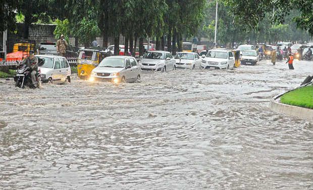 heavyrainlashesnorthcoastalandhrapradeshkilling11people