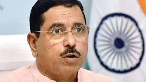 unionministerpralhadjoshiholdsmeetingwithfarmers’todiscusstheirdemands