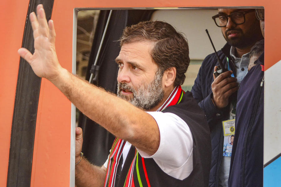 rahulgandhiappearsinupcourt
