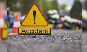 3killed6injuredincaraccidentneartaklibhaninmaharashtra