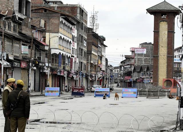 2ginternetservicesrestoredin8districtsofkashmir