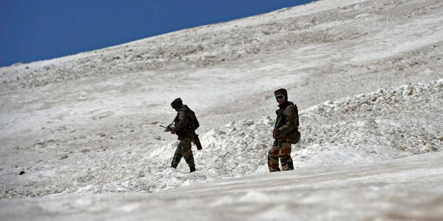 monthaheadofmodixijinpingsummit|indianchinesetroopsfaceoffinladakh