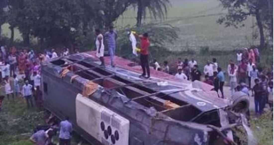 fivekilledinaccidentonagralucknowexpressway