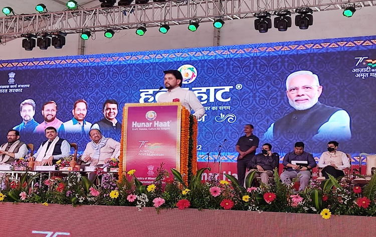 initiativeslikehunarhaatstrentheninggoalofaatmanirbharbharat:anuragthakur