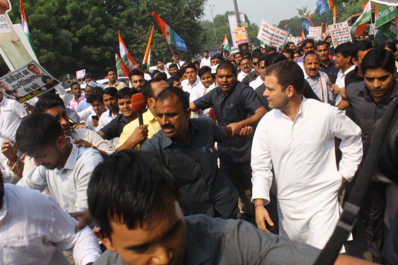 rahulleadsprotestmarchtocbiheadquarters