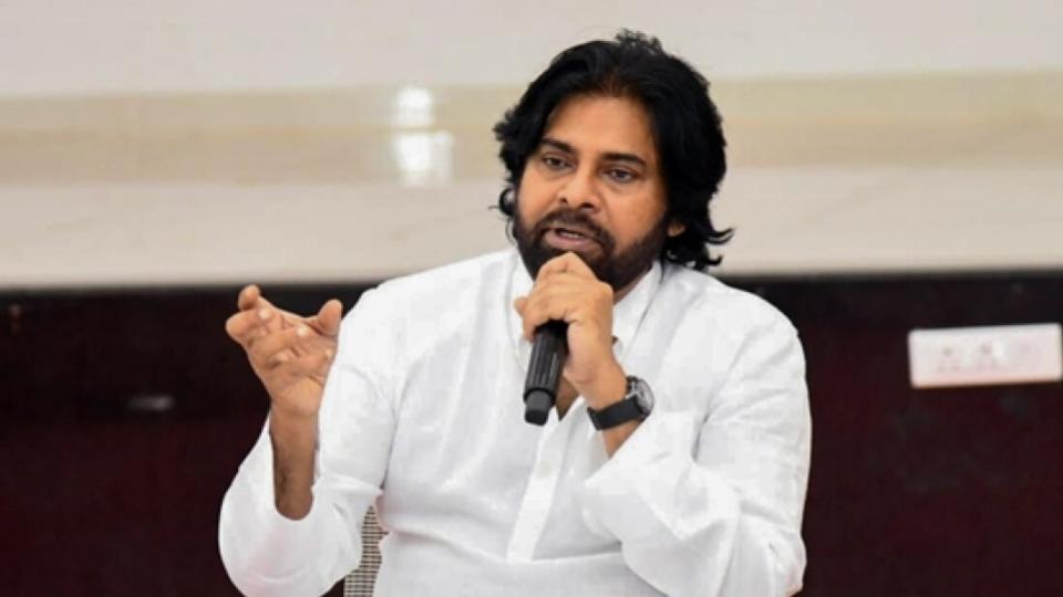 pawankalyanattackscongressleaders‘ifyoulovepakistanpleaseleave’