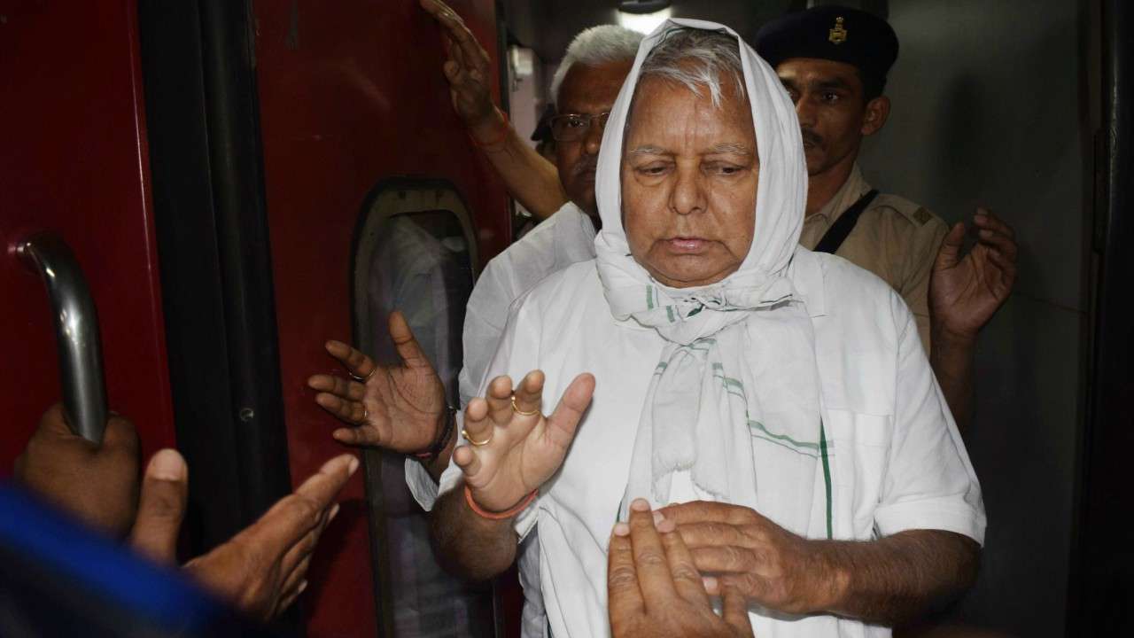 laluprasaddischargedfromaiimsdelhi