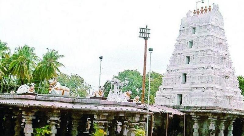 srisailamtempletobeclosedonsaturdayduetoeclipse