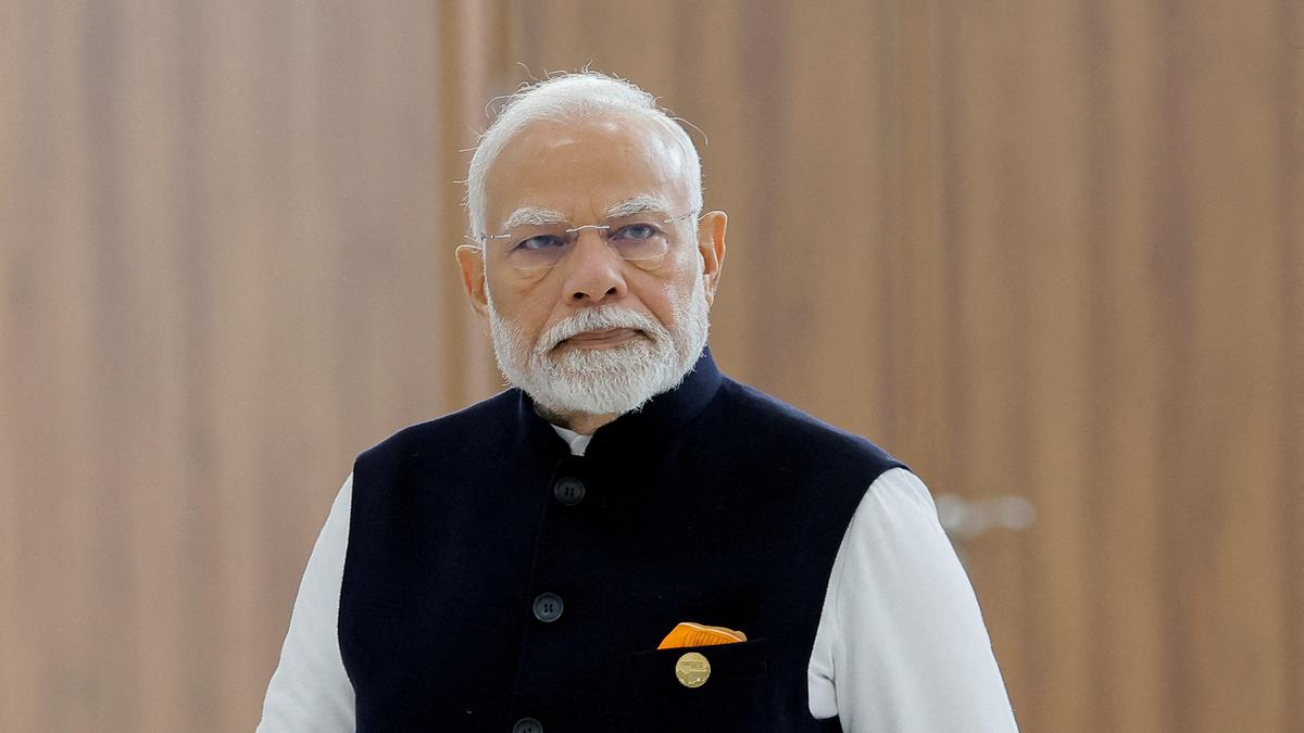pmmodipaystributetomahatmagandhiondeathanniversary