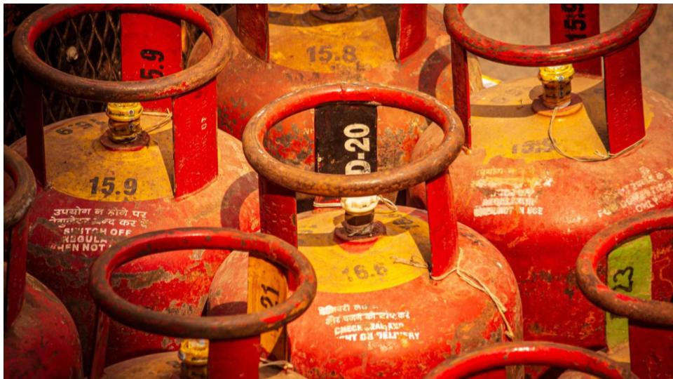 Two Held For Stealing LPG Cylinders From Govt School Kitchens In Karnataka