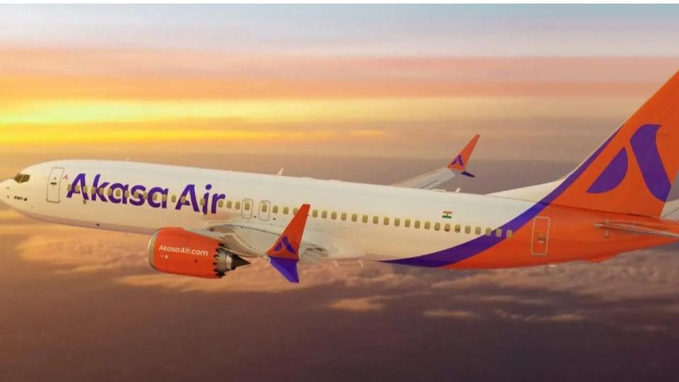 varanasimumbaiakasaairflightmakesemergencylanding