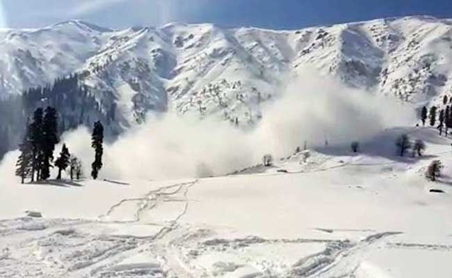 weatherwarningissuedinavalancheproneareasinkashmir