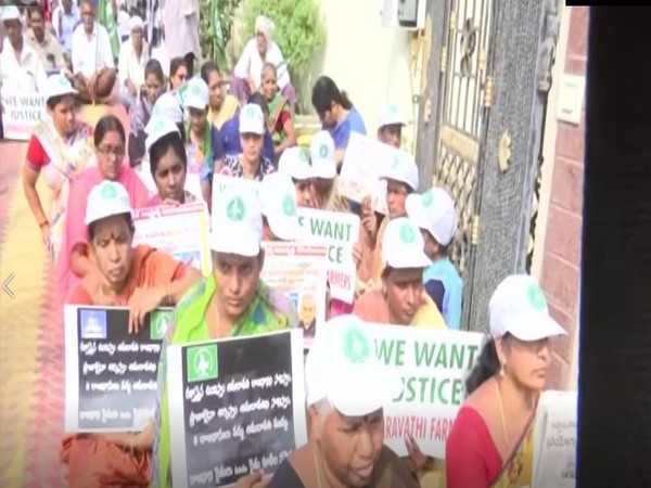 protestsagainstthreecapitalproposalinandhrapradeshenter25thday