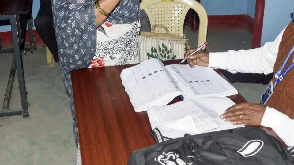 EC Withdraws SIR Declaration From Form 6 in States Where Exercise is Over