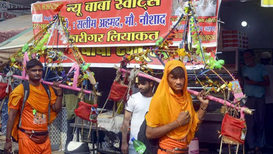 kanwaryatraorderforcesmuslimandhindudhabaownerstoremovestaff