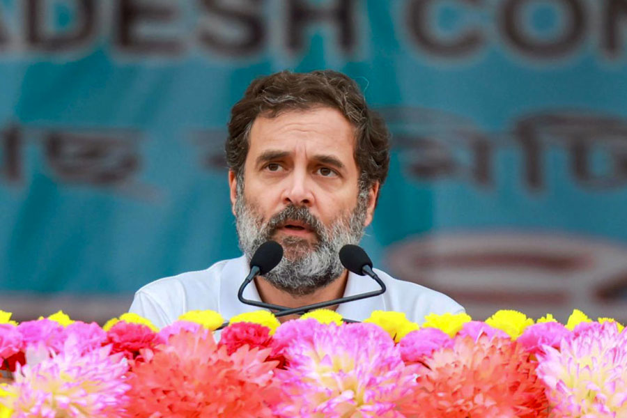 rahulgandhireturnedbacktonewdelhionatwodaybreak