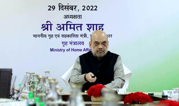 homeministeramitshahlaunchesmobileapp‘prahari’andmanualofbordersecurityforce