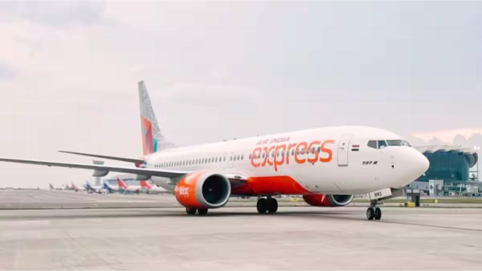 AI Express Passenger Attempts to Enter Cockpit Mid-Flight, arrested