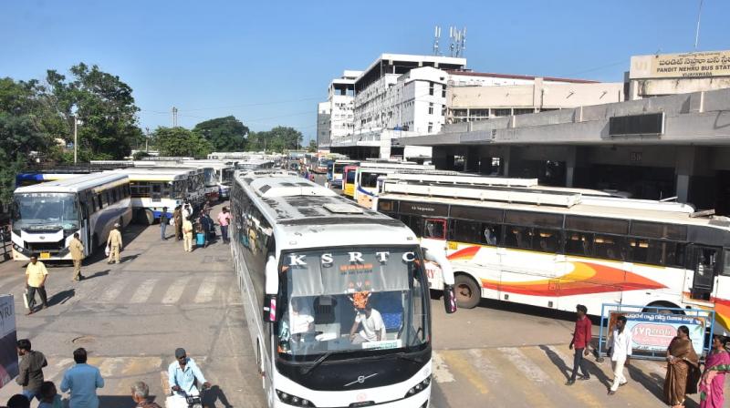 naiduarrest:rtcbusservicesstoppedtoavertuntowardincidents