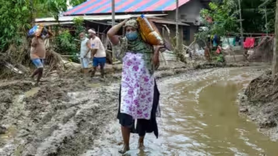 West Bengal Announces Rs 10 Cr Flood Assistance To Assam