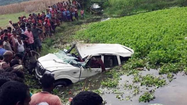 sixchildrendiedinaroadaccidentinbiharaftercarfellintoapond
