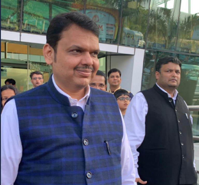 bjpwillgetunprecedentedmandateinmaharashtrapolls:fadnavis