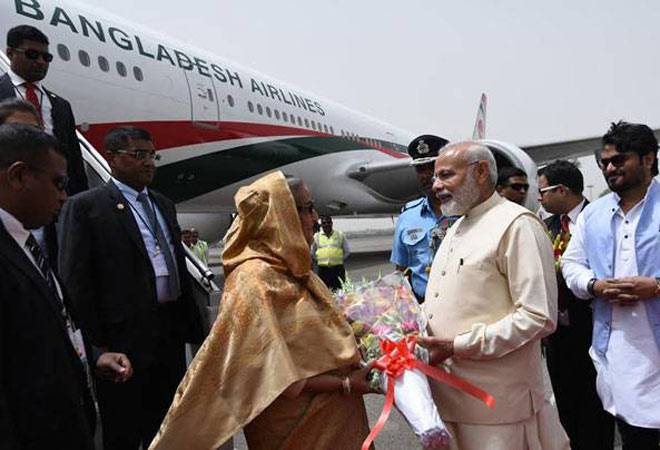 hasinaarriveson4dayvisitpmmodireceivesheratairport