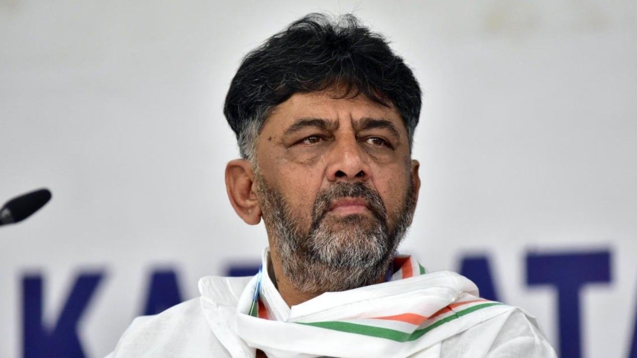 scdismissescbispleaagainststayonprobeagainstkarnatakadycmshivakumaringraftcase