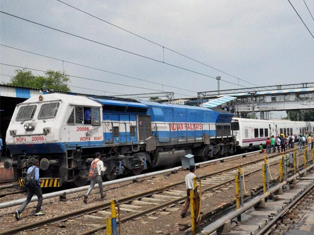 unionbudget2017:railwaystohavespecialsafetyfundofrs1lakhcrore