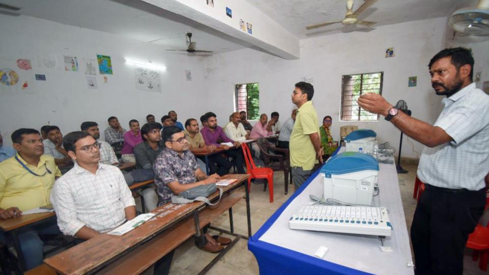 Nomination Filing Begins for First Phase of Bihar Elections