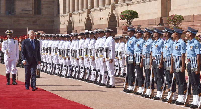 malaysianpmnajibtunabdulrazakaccordedceremonialwelcome