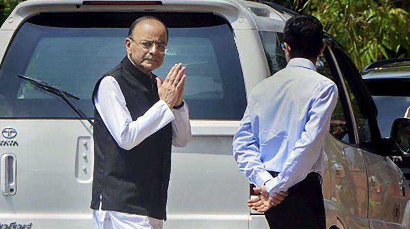 afterthreemonthhiatusarunjaitleyattendsparliamentforfirsttimetoday