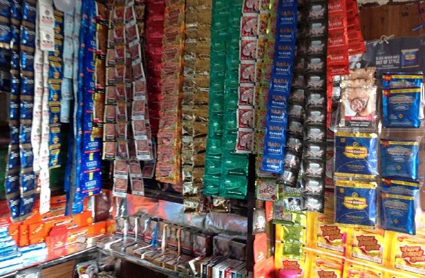 twoheldwithbannedtobaccoproductsworthoverrs6lakhsinmaharashtra