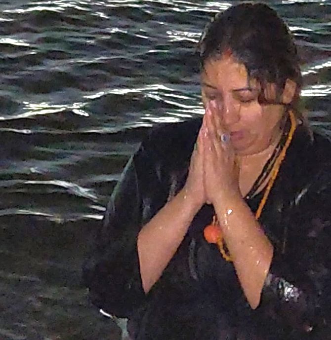 whensmritiiranitookaholydipingangatomarkkumbh