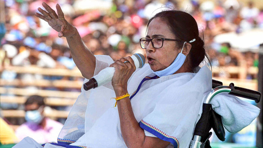 westbengalpolls:cmmamatabanerjeeurgeselectioncommissiontoconductremainingelectionphasesinonego