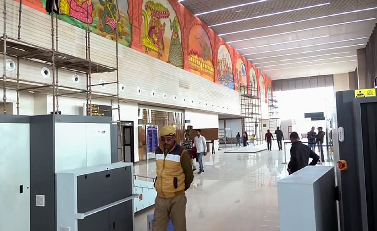 rammandirevent:ayodhyaairportreceivesover39privatejetsin2daysasvipsthrongtemple