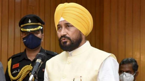 newlyelectedpunjabcmcharanjitsinghchannicurtailshissecuritycovertoendvipcultureinpunjab