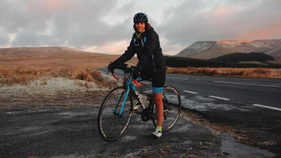 Pune woman aims to cycle around the world in 124 days!