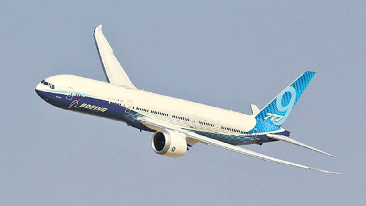 boeing7779landsinhyderabadmarkinghistoricmomentinindianaviation