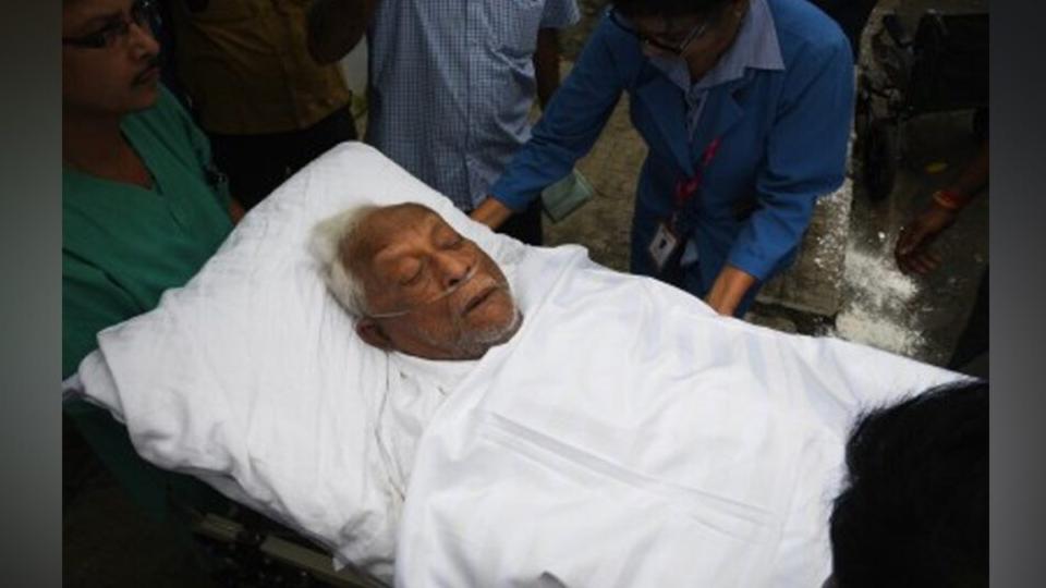 formerwestbengalcmbuddadebbhattacharyahospitalisedwithbreathingproblems