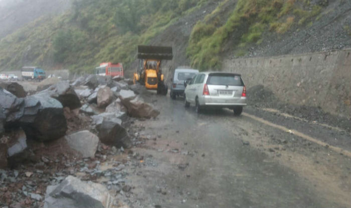 Batote-Kishtwar National Highway blocked near Khellani Nallah due to a massive landslide