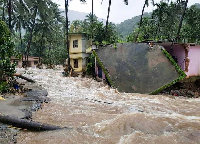 rainclaims26livesinkerala