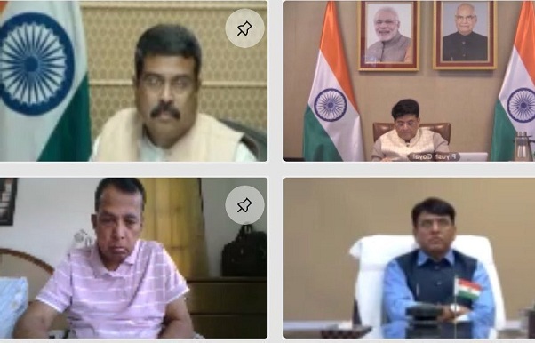 unionministerspiyushgoyaldharmendrapradhanandmansukhmandaviyainteractwithindustryleadersonpreparednessforcycloneyaas