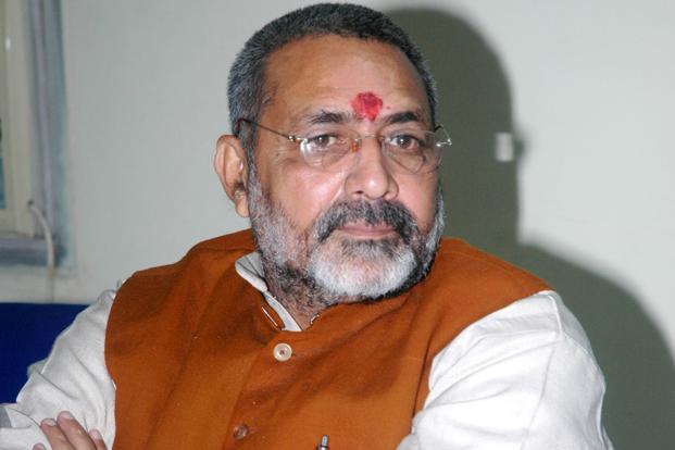 patienceofhindusshouldnotbetested:girirajsingh