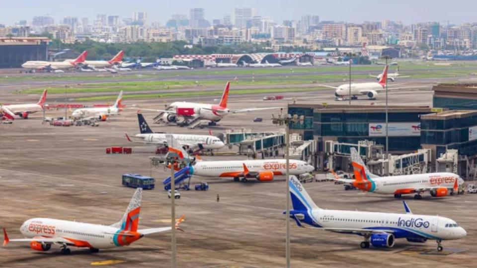 Vizag Airport cancelled all flights Today 