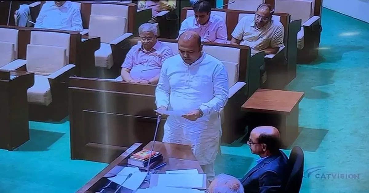 gujaratassembly:182newlyelectedmlastakeoath