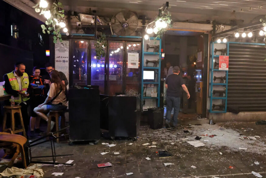 8killedseveralinjuredinterrorattackaftermassshootingtakesplaceinisraelstelaviv