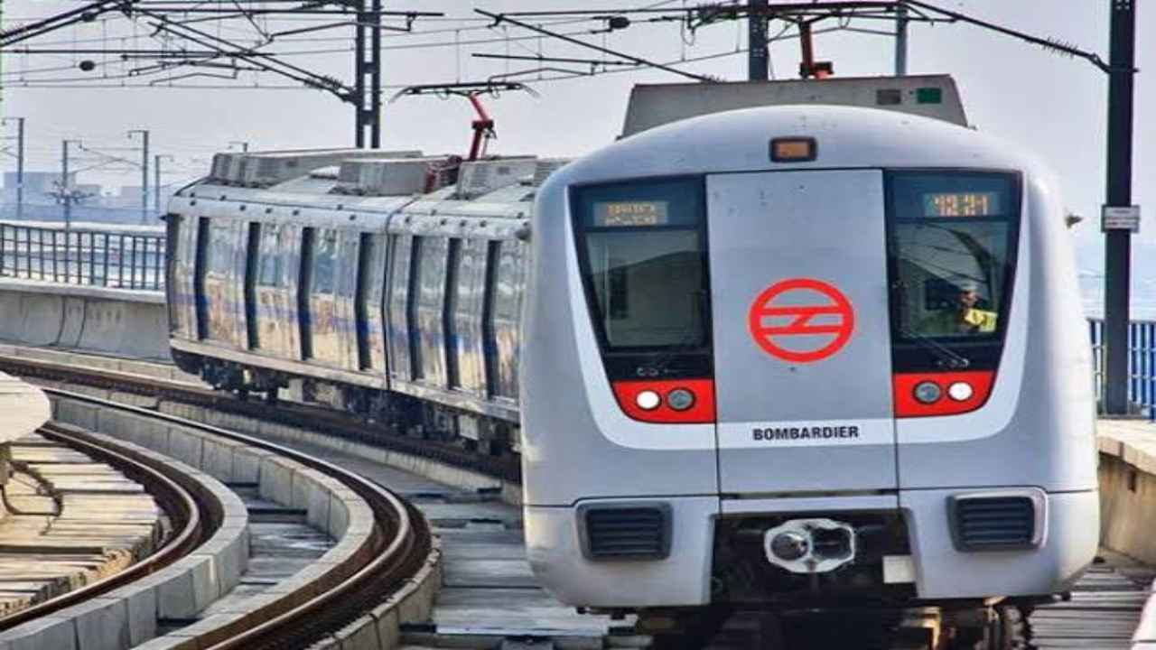 delhimetroclosesentrygatesoflalquilametrostation